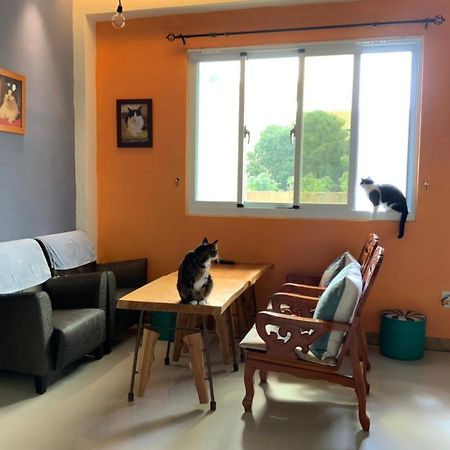 Sevilla Hostel T'ai-tung エクステリア 写真