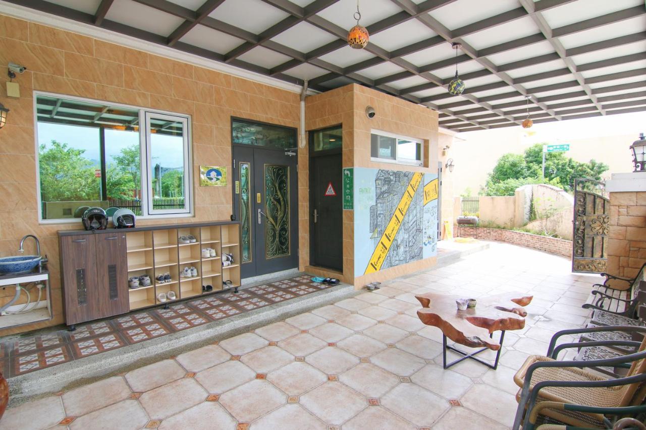 Sevilla Hostel T'ai-tung エクステリア 写真