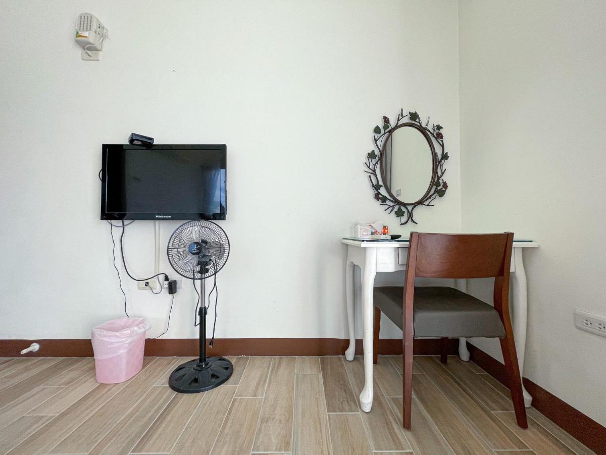 Sevilla Hostel T'ai-tung エクステリア 写真