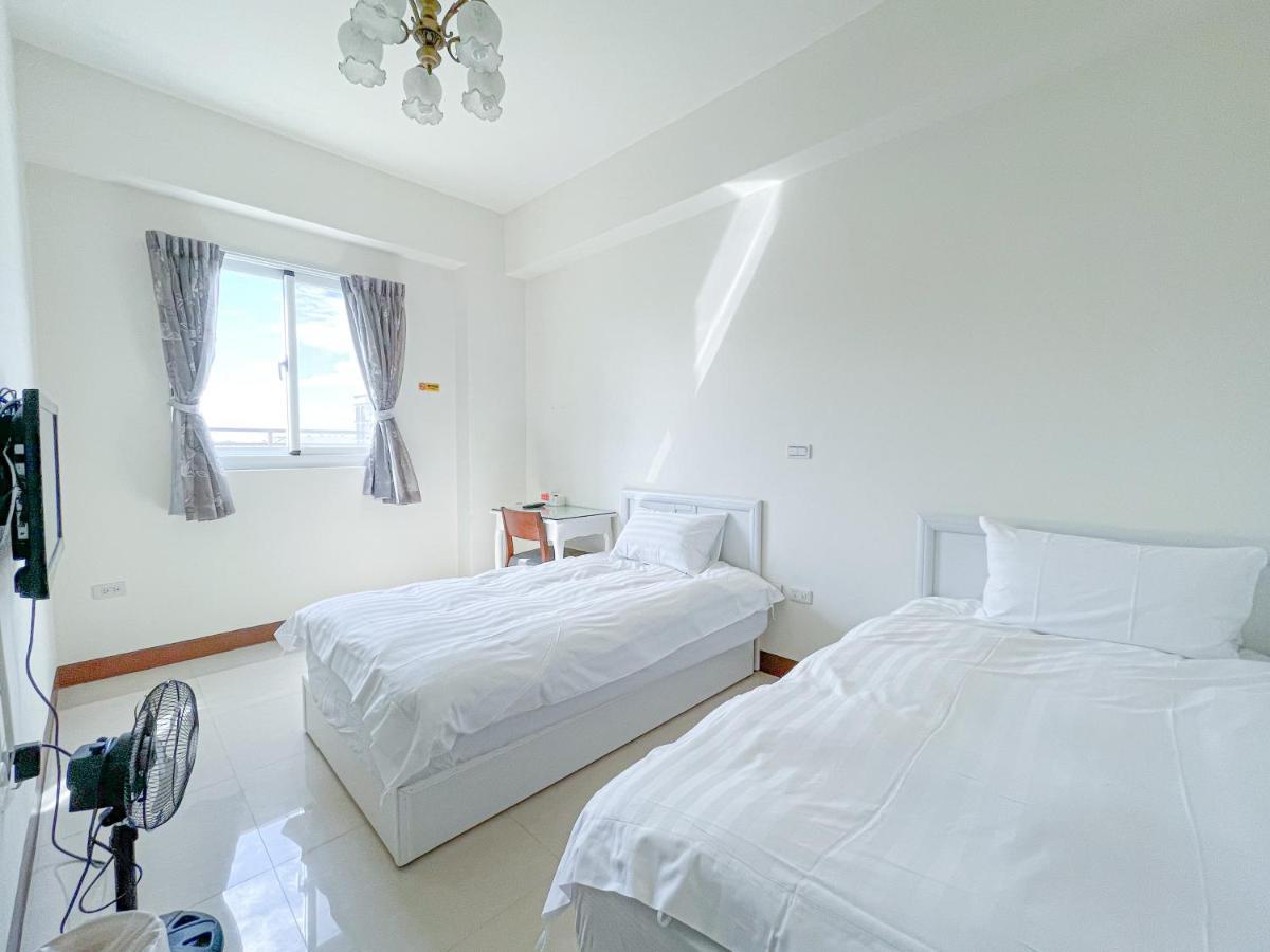 Sevilla Hostel T'ai-tung エクステリア 写真