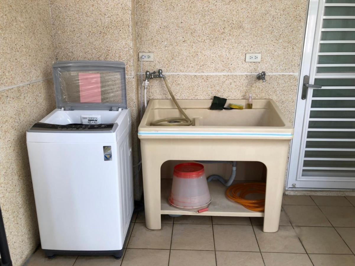 Sevilla Hostel T'ai-tung エクステリア 写真
